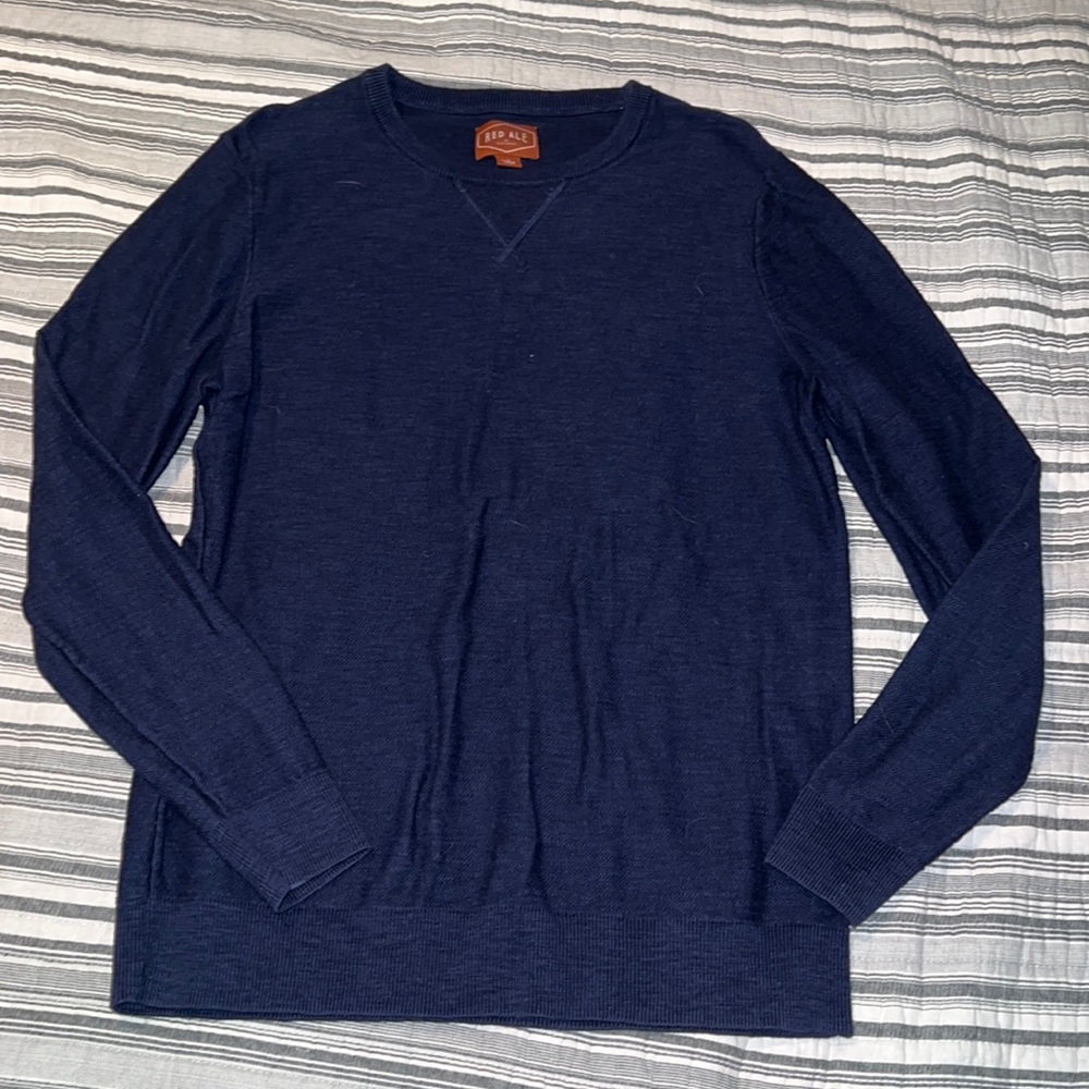 Red Ale Navy Blue Men’s Medium Long Sleeved Shirt
